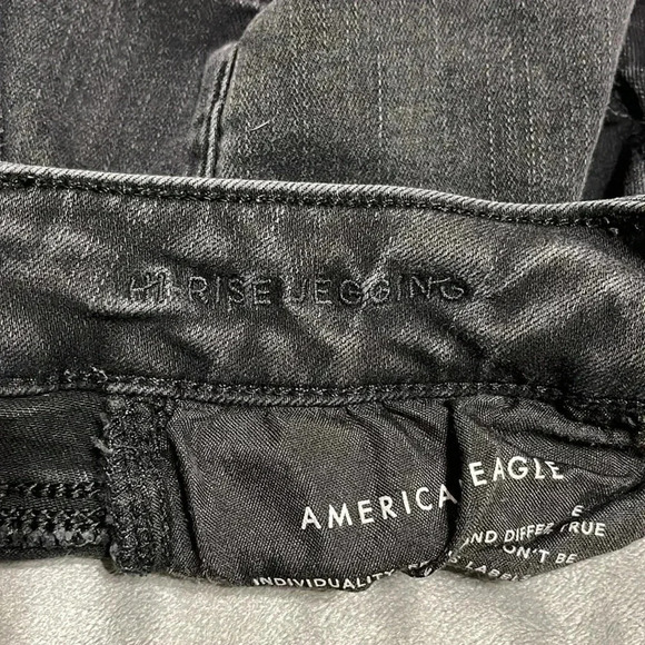 🎄 American Eagle high rise Jeggings - Picture 3 of 6